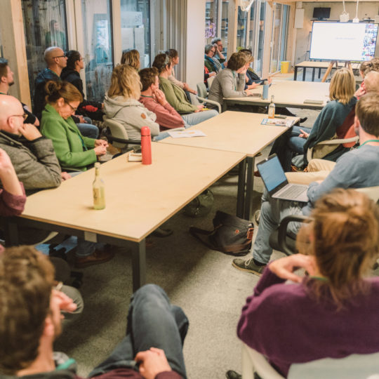 /netzkulturfestival/wp-content/uploads/2019/10/2019-10-19-Netzkulturfestival-Freiburg-Photo-by-Fionn-Grosse-14h-36min-23s-905785-540x540.jpg