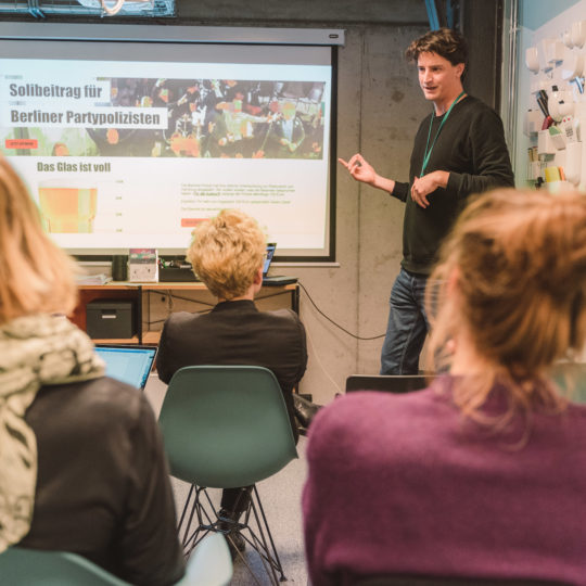/netzkulturfestival/wp-content/uploads/2019/10/2019-10-19-Netzkulturfestival-Freiburg-Photo-by-Fionn-Grosse-15h-57min-49s-905937-540x540.jpg